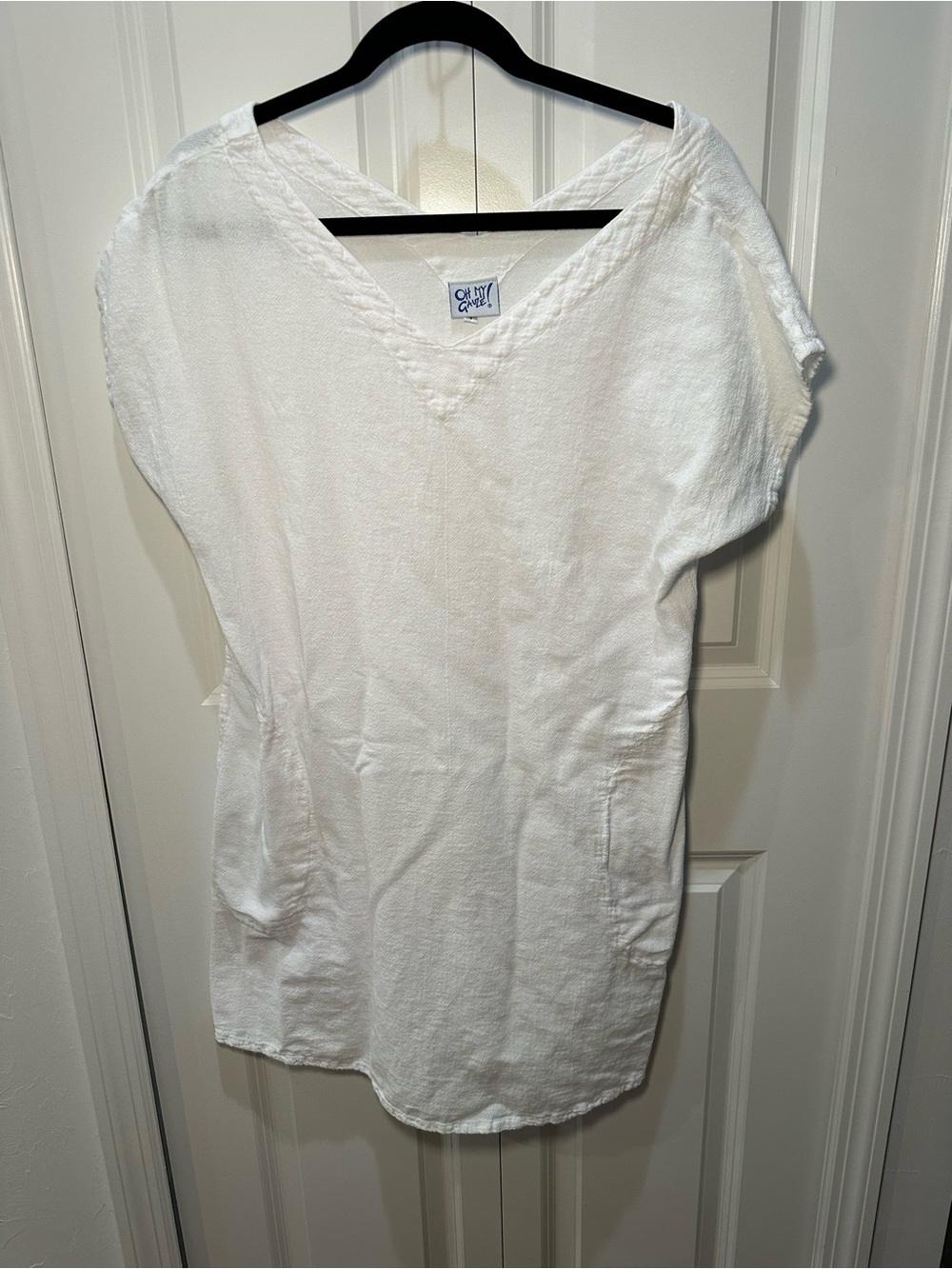 Oh My Gauze! White V-Neck Gauze Tunic